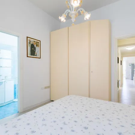 Ponente N-2 By Interhome