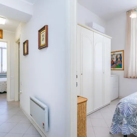 Ponente N-2 By Interhome Διαμέρισμα